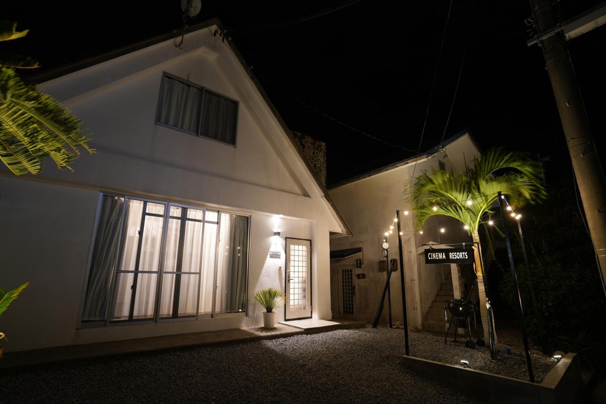Cinema Resorts 1 Motobu Luaran gambar